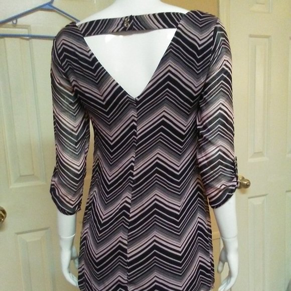 Lily Rose Dresses & Skirts - Lily Rose Chevron Dress Pink & Black